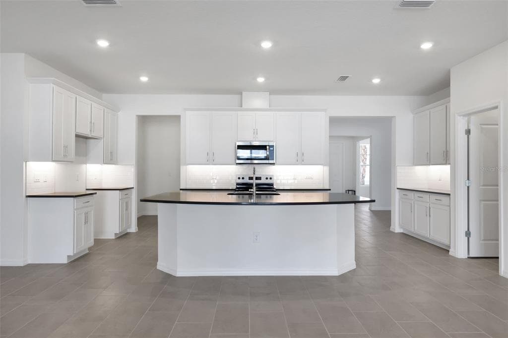 17534 VALLEYWOOD PARKWAY, LAND O LAKES, FL 34638 — zdjęcie 4