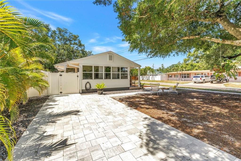 798 45TH AVENUE N, ST PETERSBURG, FL 33703 — zdjęcie 3