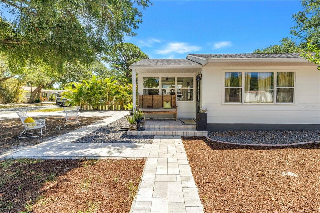 798 45TH AVENUE N, ST PETERSBURG, FL 33703 — zdjęcie 4