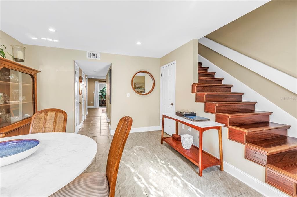 3595 41ST LANE S # D, ST PETERSBURG, FL 33711 — zdjęcie 2