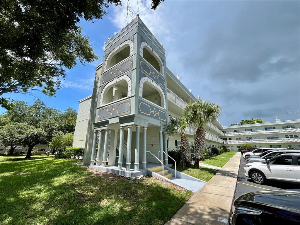 2292 COSTA RICAN DRIVE # 22, CLEARWATER, FL 33763