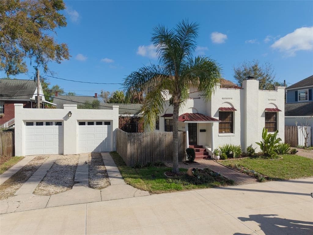 225 HIBISCUS COURT, ORLANDO, FL 32801