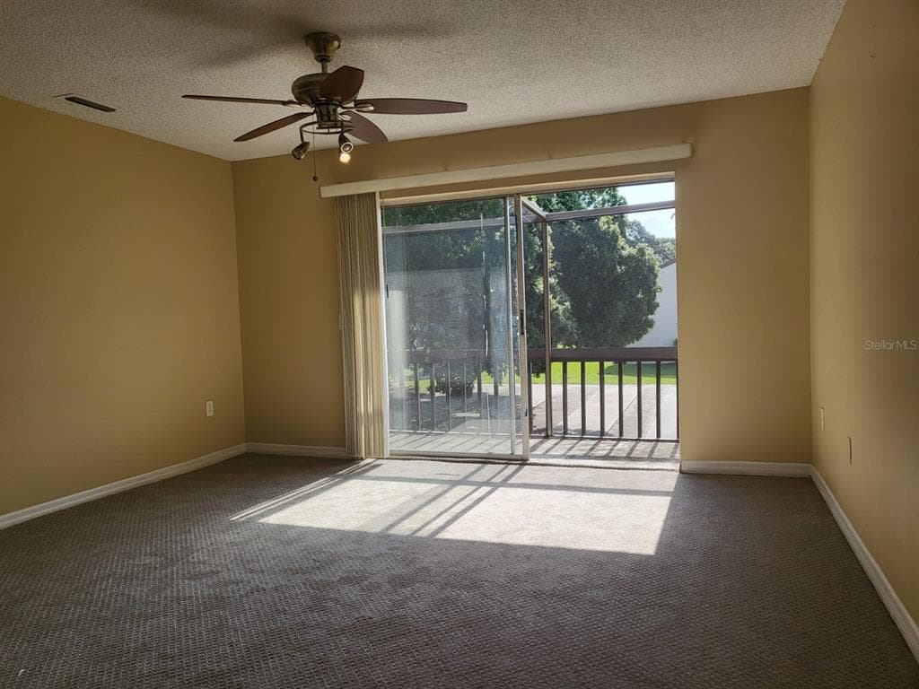 2721 HIDDEN LAKE BOULEVARD # C, SARASOTA, FL 34237 — zdjęcie 5