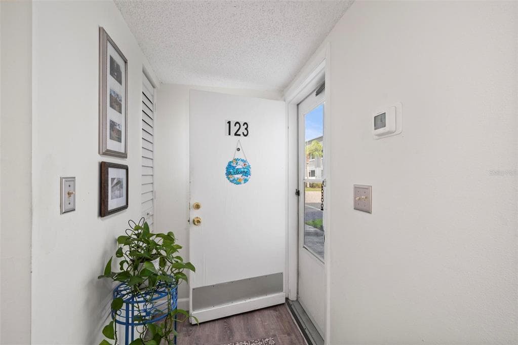 22375 EDGEWATER DRIVE # 123, PORT CHARLOTTE, FL 33980 — zdjęcie 4