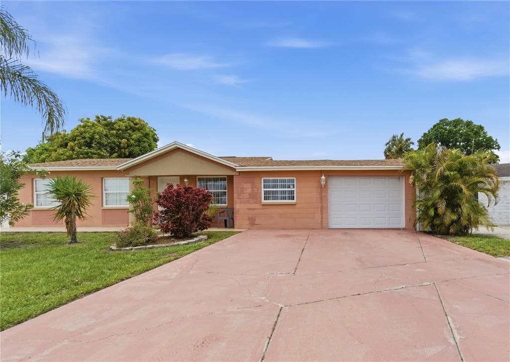 4914 HOLIDAY DRIVE, TAMPA, FL 33615