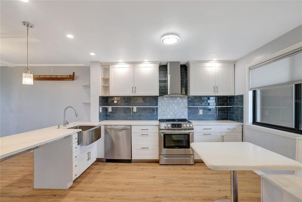 1581 GULF BOULEVARD # 302N, CLEARWATER BEACH, FL 33767 — zdjęcie 4