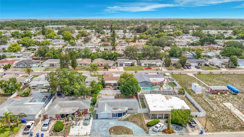 3441 EISENHOWER DRIVE, HOLIDAY, FL 34691 — zdjęcie 2