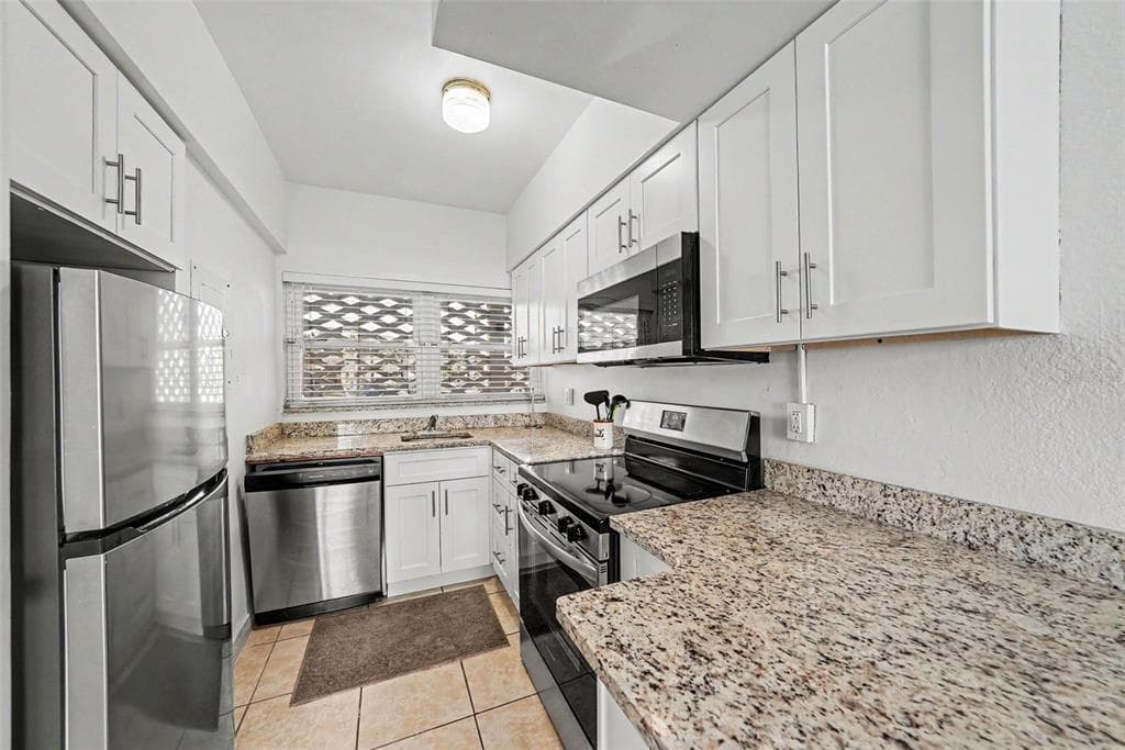 7050 SUNSET WAY # 11, ST PETE BEACH, FL 33706 — zdjęcie 3