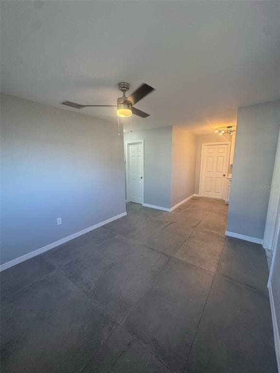342 51ST AVENUE N, ST PETERSBURG, FL 33703 — zdjęcie 4