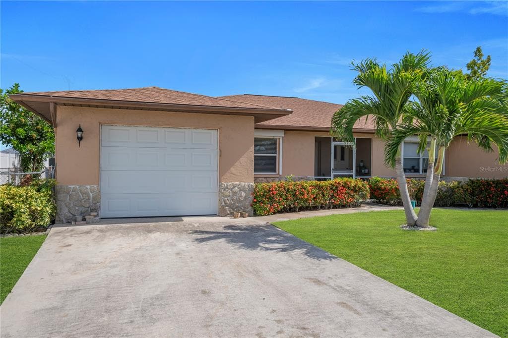 836 SW TRAFALGAR PKWY, CAPE CORAL, FL 33991 — zdjęcie 3
