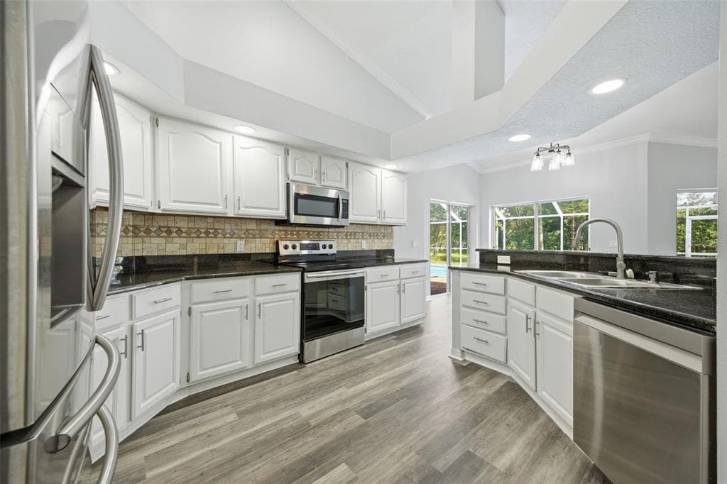 504 STRATFIELD DRIVE, LUTZ, FL 33549 — zdjęcie 2