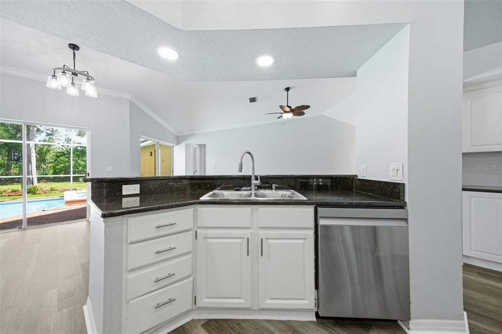 504 STRATFIELD DRIVE, LUTZ, FL 33549 — zdjęcie 3