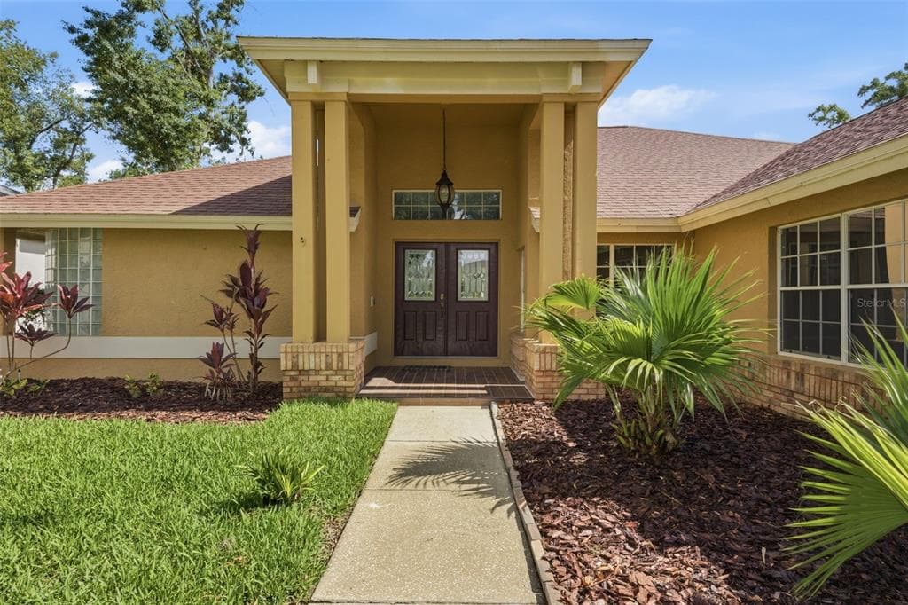 504 STRATFIELD DRIVE, LUTZ, FL 33549