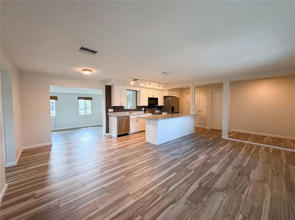 3260 PINETREE STREET, PORT CHARLOTTE, FL 33952 — zdjęcie 2
