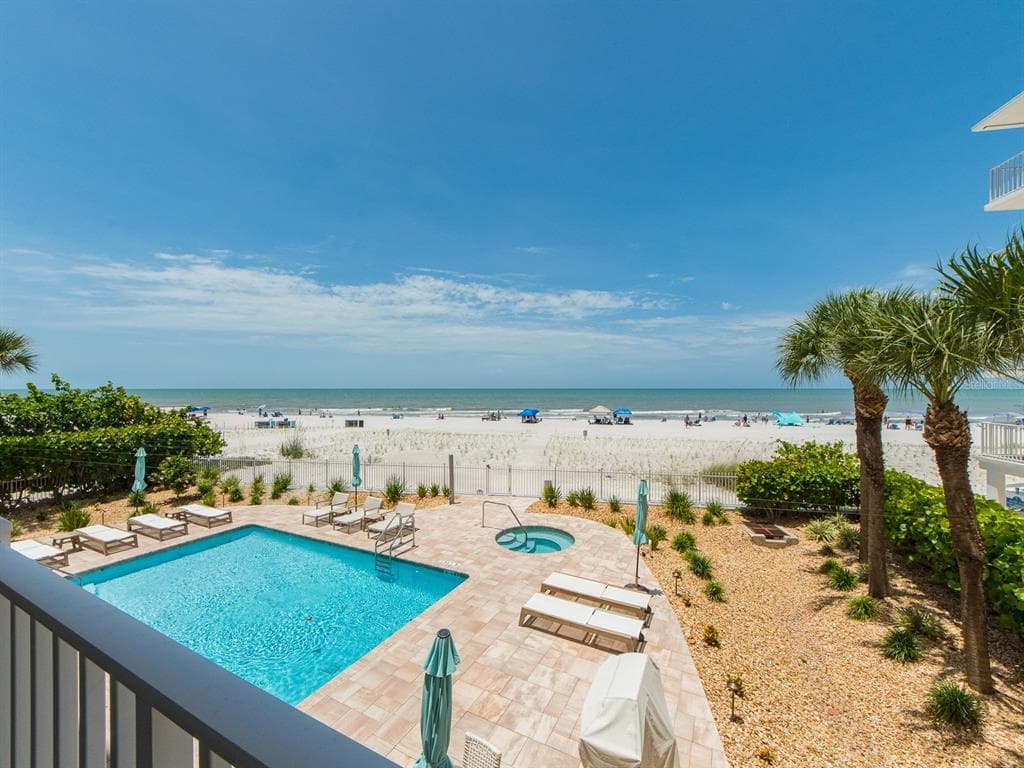 19600 GULF BOULEVARD # 102, INDIAN SHORES, FL 33785