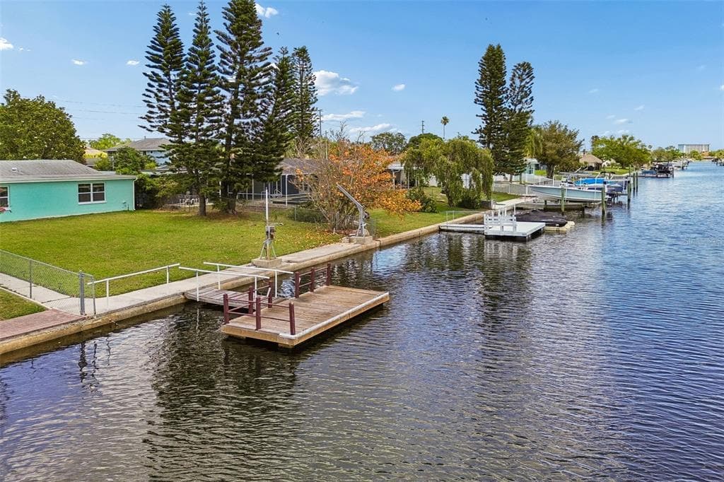 4234 FLORAMAR TERRACE, NEW PORT RICHEY, FL 34652 — zdjęcie 4