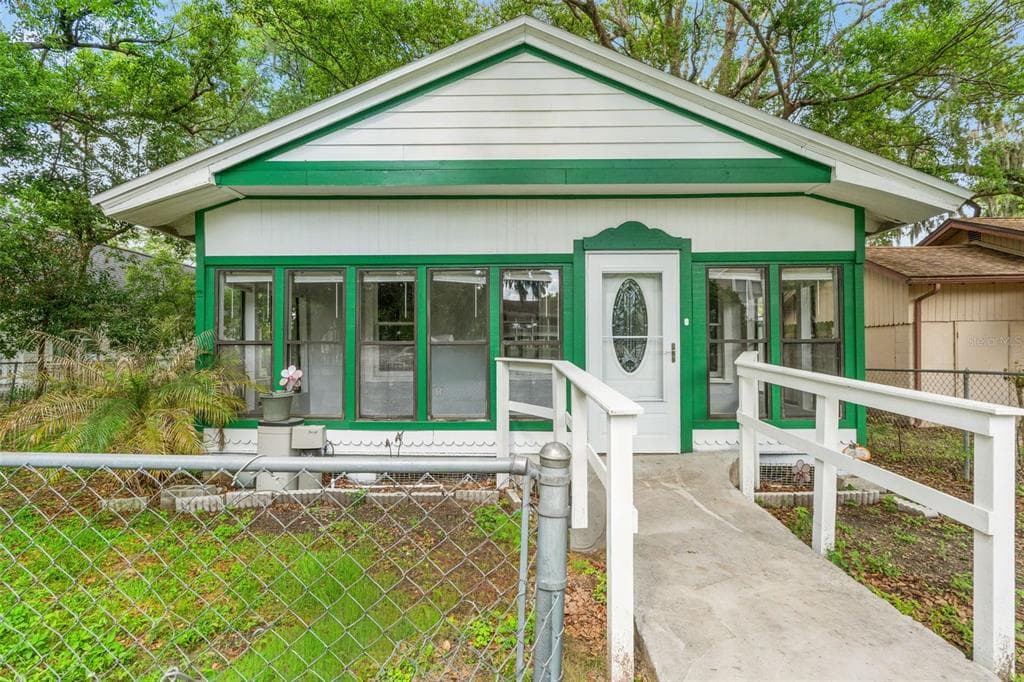 5518 11TH STREET, ZEPHYRHILLS, FL 33542