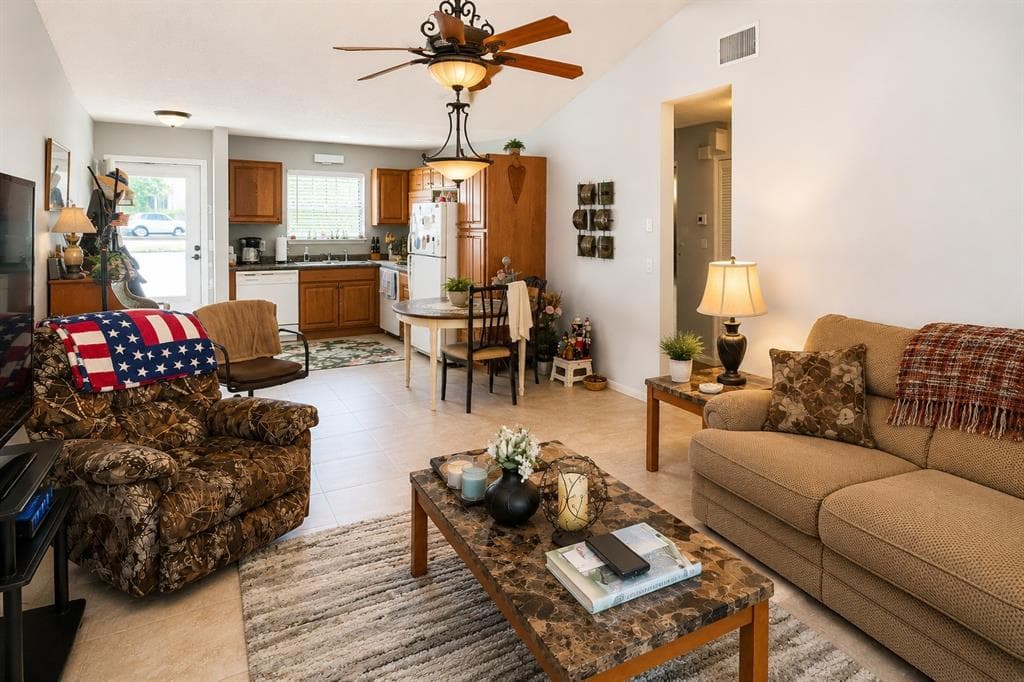 1126 FAIRVILLA DRIVE # 1126, NEW SMYRNA BEACH, FL 32168 — zdjęcie 3