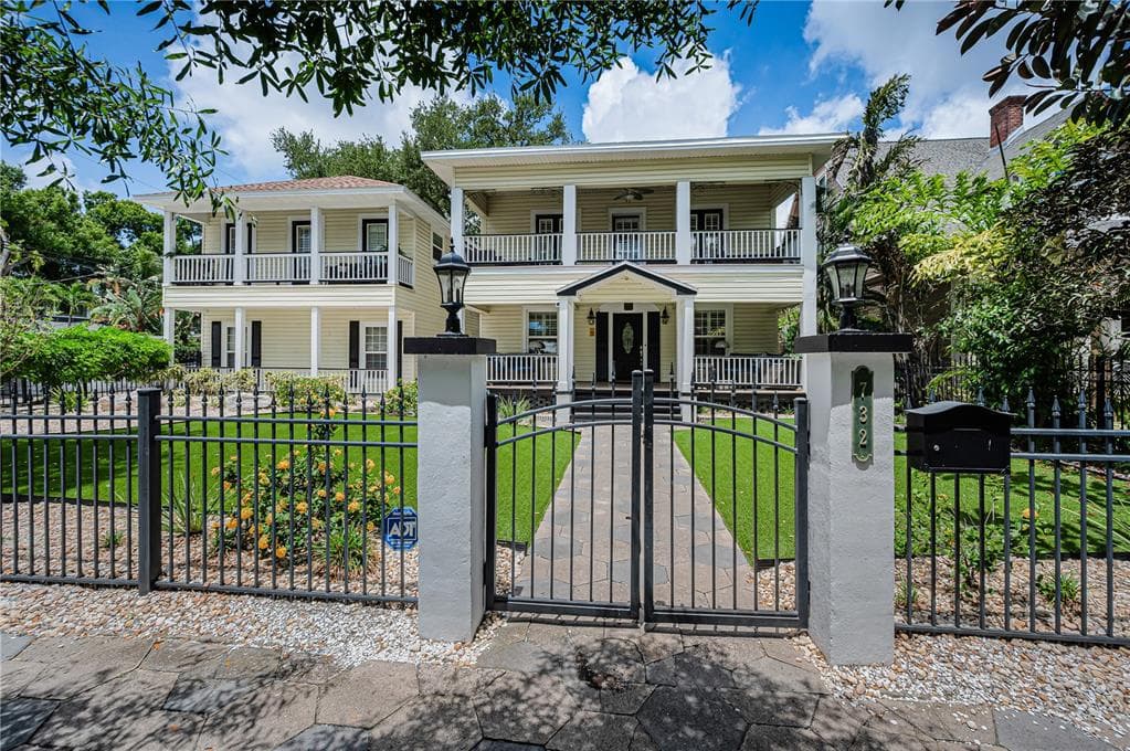 732 and 732 1/2 NE OAK STREET, ST PETERSBURG, FL 33701 — zdjęcie 3