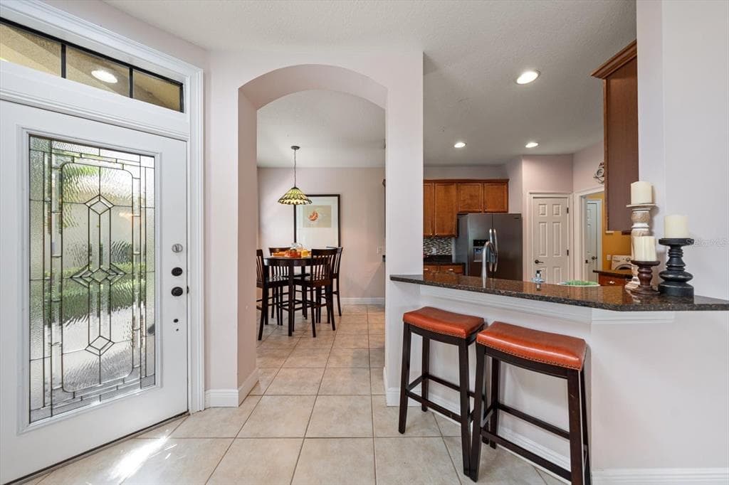 8241 ACADIAN LANE, SEMINOLE, FL 33777 — zdjęcie 4