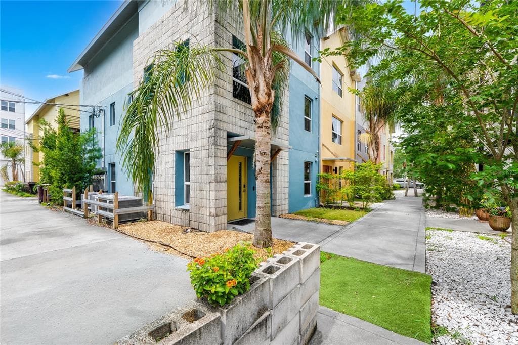 1607 WOODWARD STREET # 11, ORLANDO, FL 32803