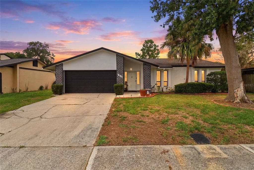 804 CENTERWOOD COURT, BRANDON, FL 33511