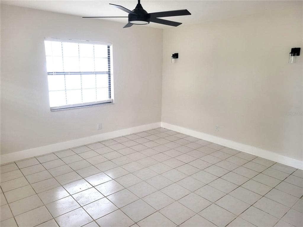 1835 MARYLAND AVENUE NE, ST PETERSBURG, FL 33703 — zdjęcie 5
