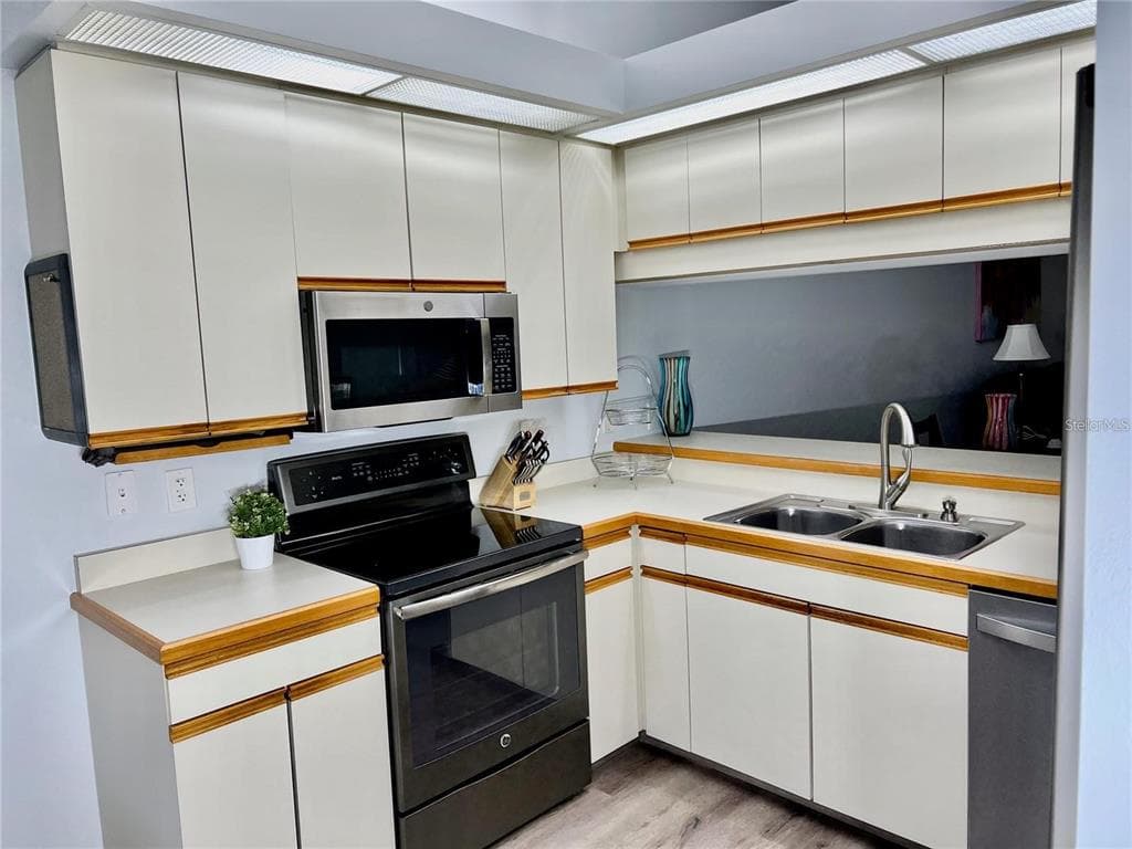 7186 LAKESIDE DRIVE, SARASOTA, FL 34243 — zdjęcie 3