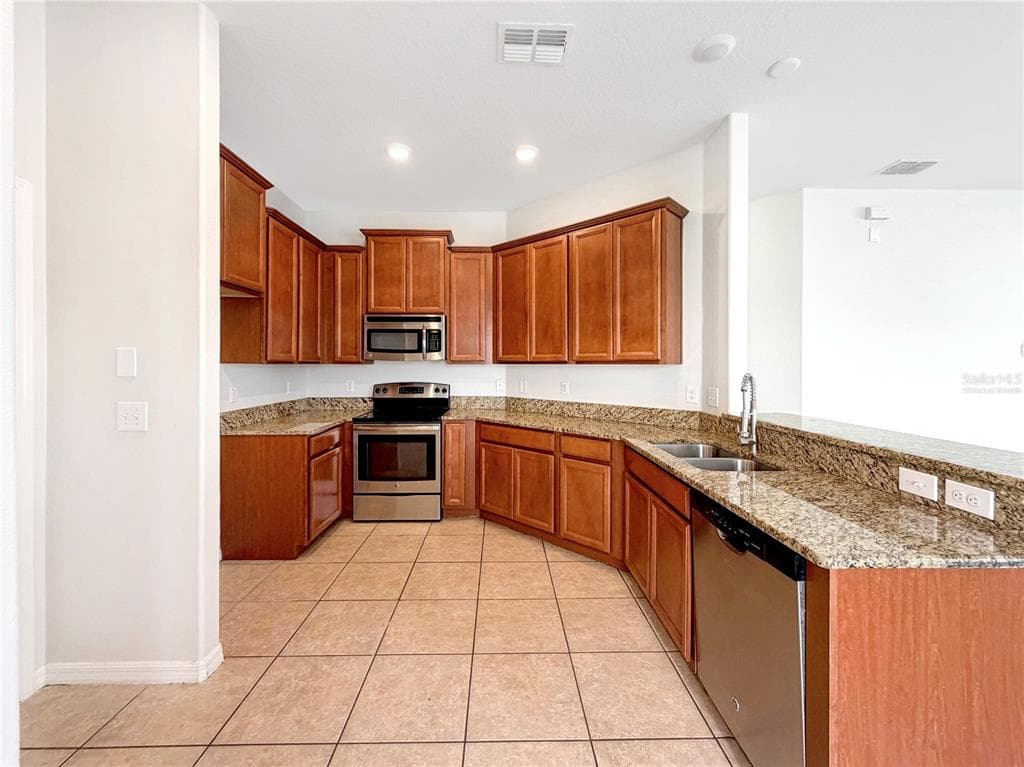 1969 HAWKS VIEW DRIVE, RUSKIN, FL 33570 — zdjęcie 2