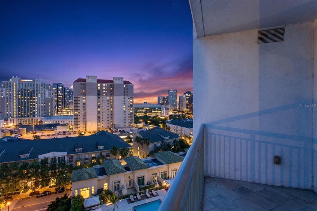 450 KNIGHTS RUN AVENUE # 1208, TAMPA, FL 33602 — zdjęcie 2