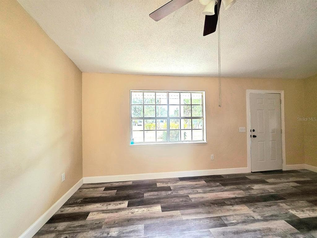 12091 CROSSGATE AVENUE, PORT CHARLOTTE, FL 33981 — zdjęcie 4