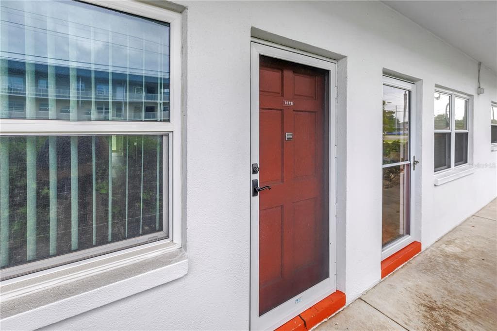5729 13TH AVENUE N # 102D, ST PETERSBURG, FL 33710 — zdjęcie 3