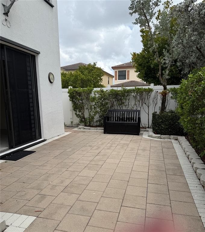 10306 W 33RD LANE, HIALEAH, FL 33018 — zdjęcie 5