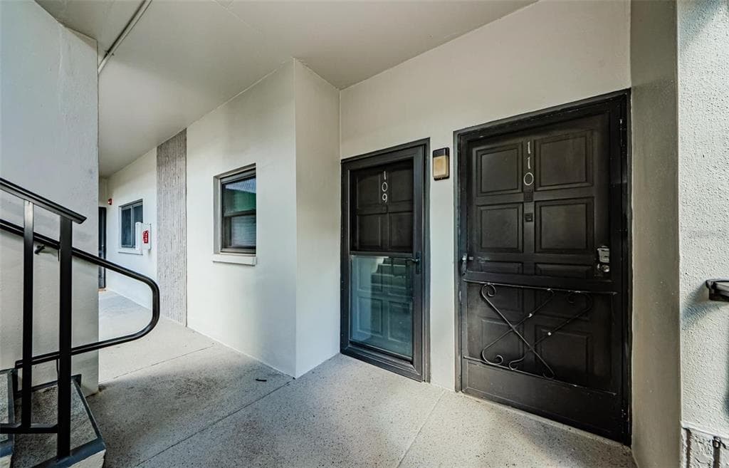 2650 COUNTRYSIDE BOULEVARD # F110, CLEARWATER, FL 33761 — zdjęcie 3