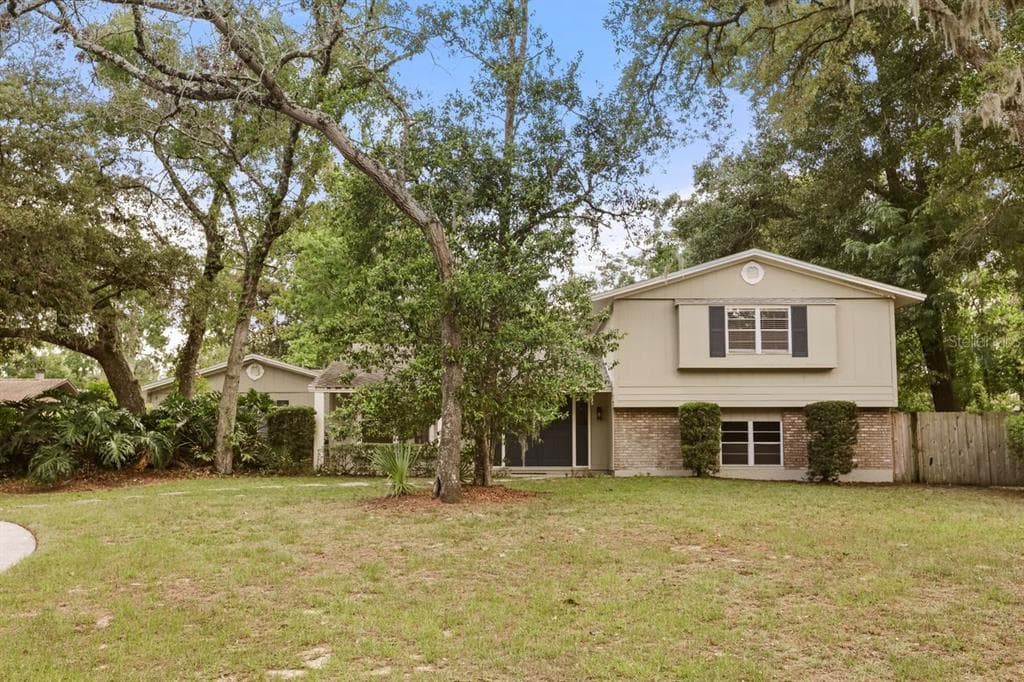 200 CROOKED OAK COURT, LONGWOOD, FL 32779