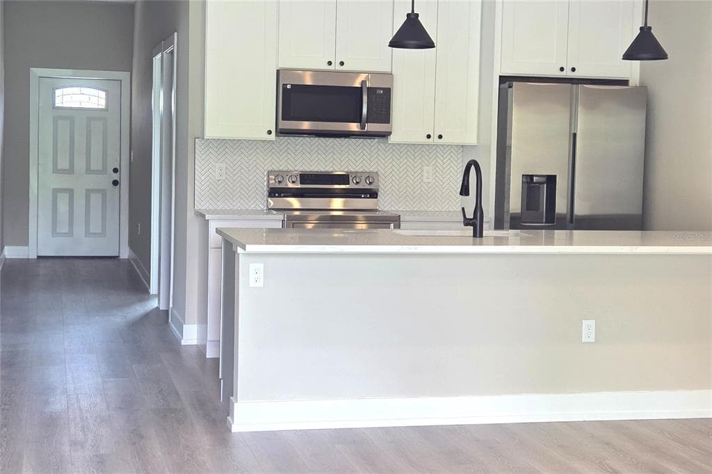 12208-10 TETZEL AVENUE, PORT CHARLOTTE, FL 33981 — zdjęcie 3