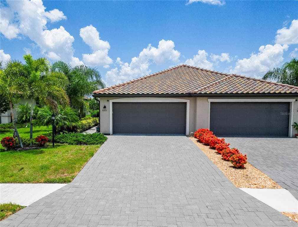 5323 WHITE SAND COVE, BRADENTON, FL 34211