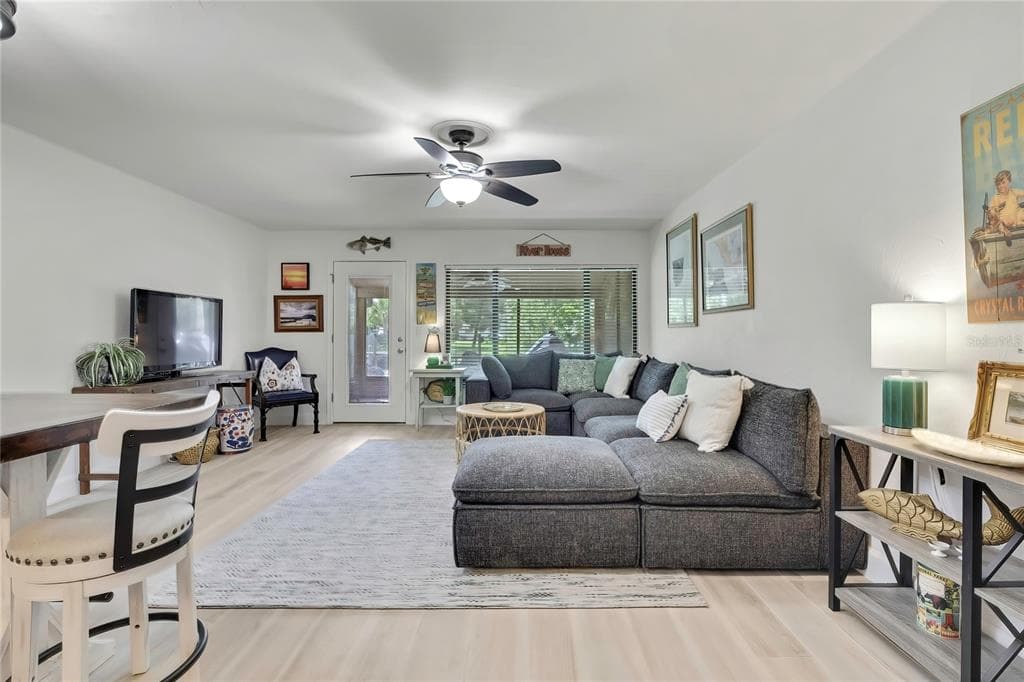 1637 SE PARADISE CIRCLE # 106, CRYSTAL RIVER, FL 34429 — zdjęcie 3