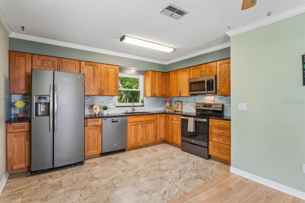 6016 WILDS DR, NEW PORT RICHEY, FL 34653 — zdjęcie 4