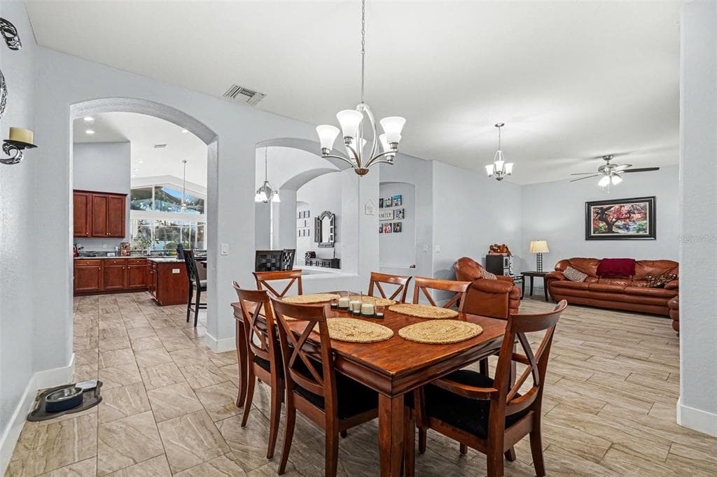 12515 BURGESS HILL DRIVE, RIVERVIEW, FL 33579 — zdjęcie 4