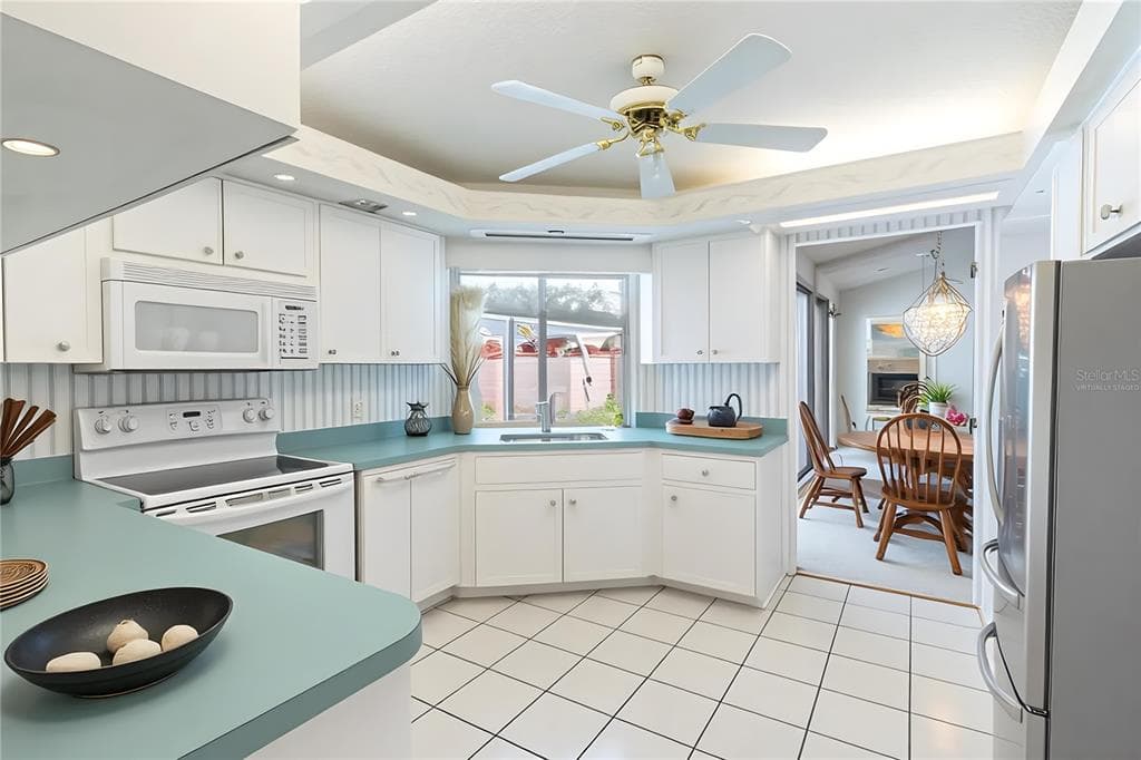 699 HUNTERS RUN BOULEVARD, LAKELAND, FL 33809 — zdjęcie 3