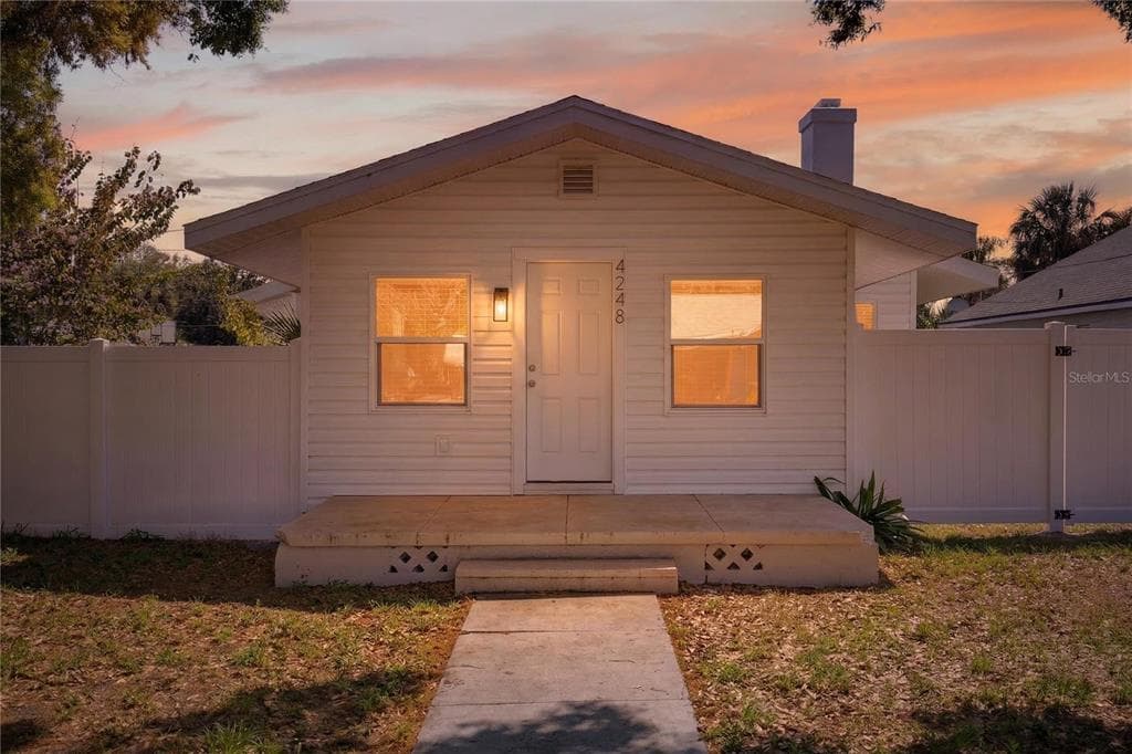 4248 4TH AVENUE S, ST PETERSBURG, FL 33711 — zdjęcie 2