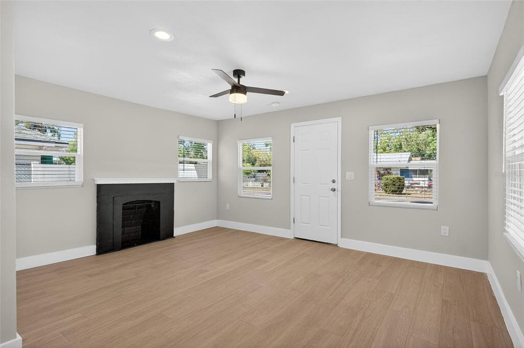 4248 4TH AVENUE S, ST PETERSBURG, FL 33711 — zdjęcie 4