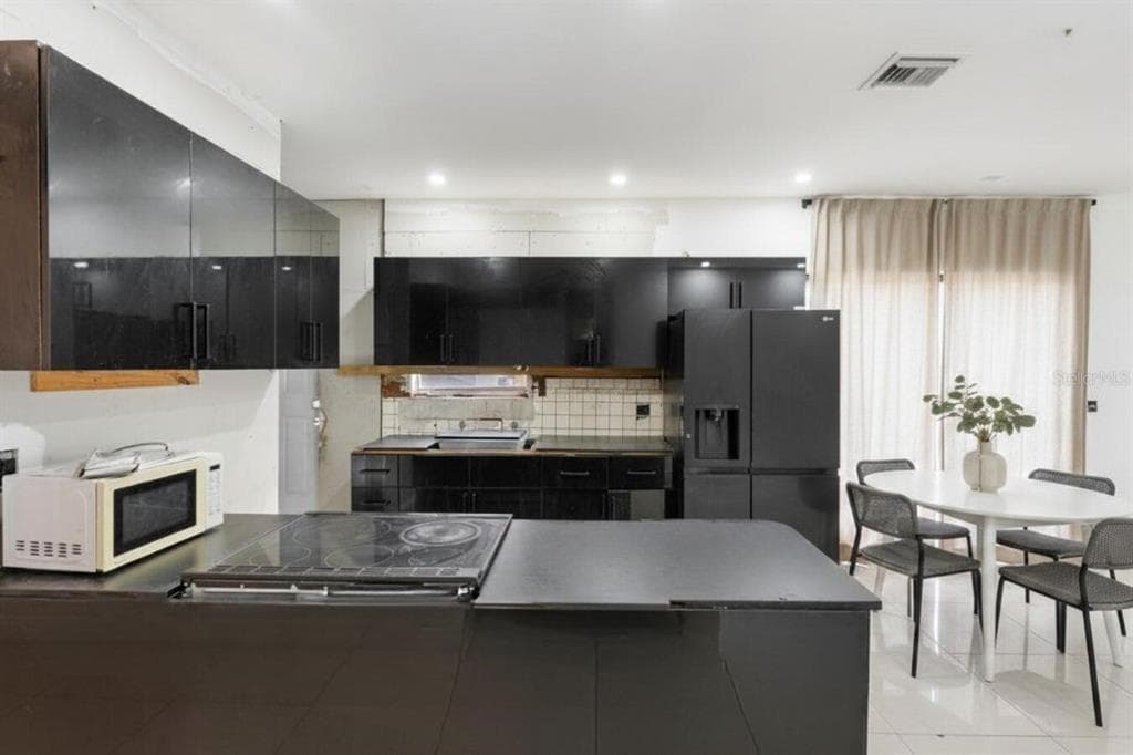 1829 5TH, MIAMI, FL 33125 — zdjęcie 2