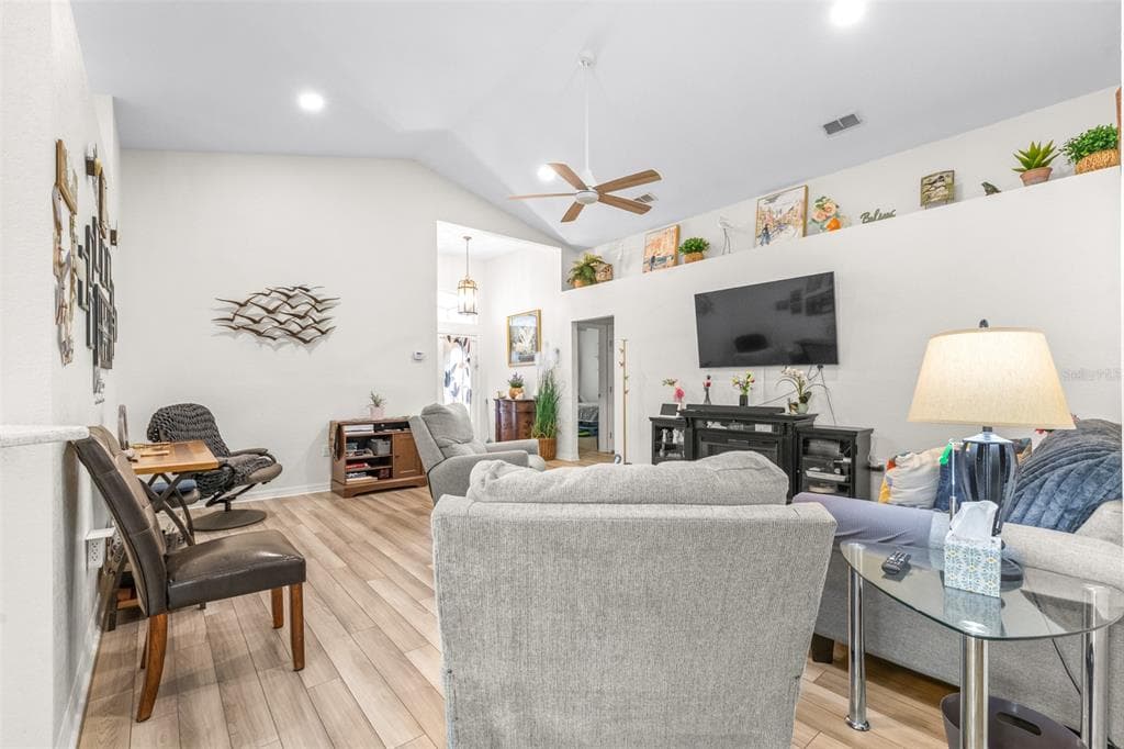 7024 BENDELOW DRIVE, LAKELAND, FL 33810 — zdjęcie 4
