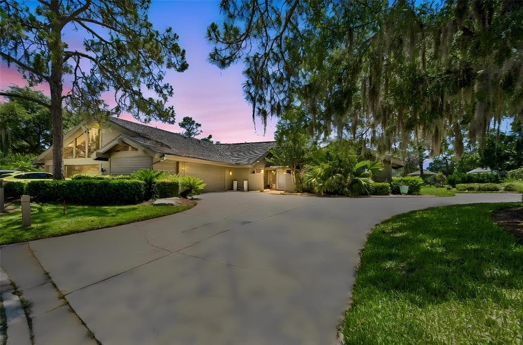 5335 SAND CRANE COURT, WESLEY CHAPEL, FL 33543