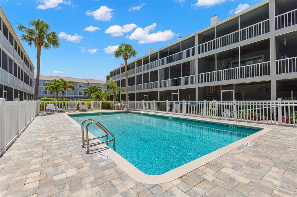 737 PINELLAS BAYWAY S # 308, ST PETERSBURG, FL 33715 — zdjęcie 2