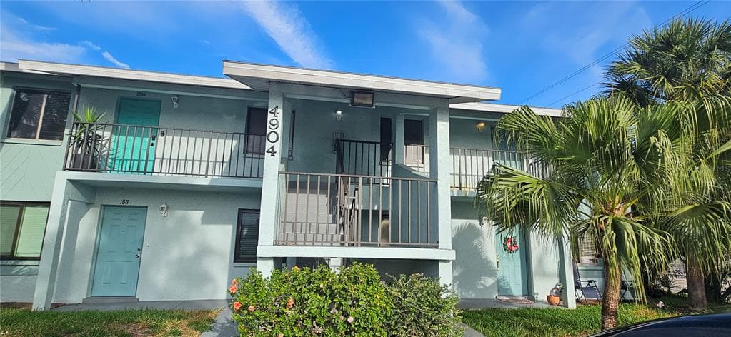 4904 VINCENNES COURT # 209, CAPE CORAL, FL 33904