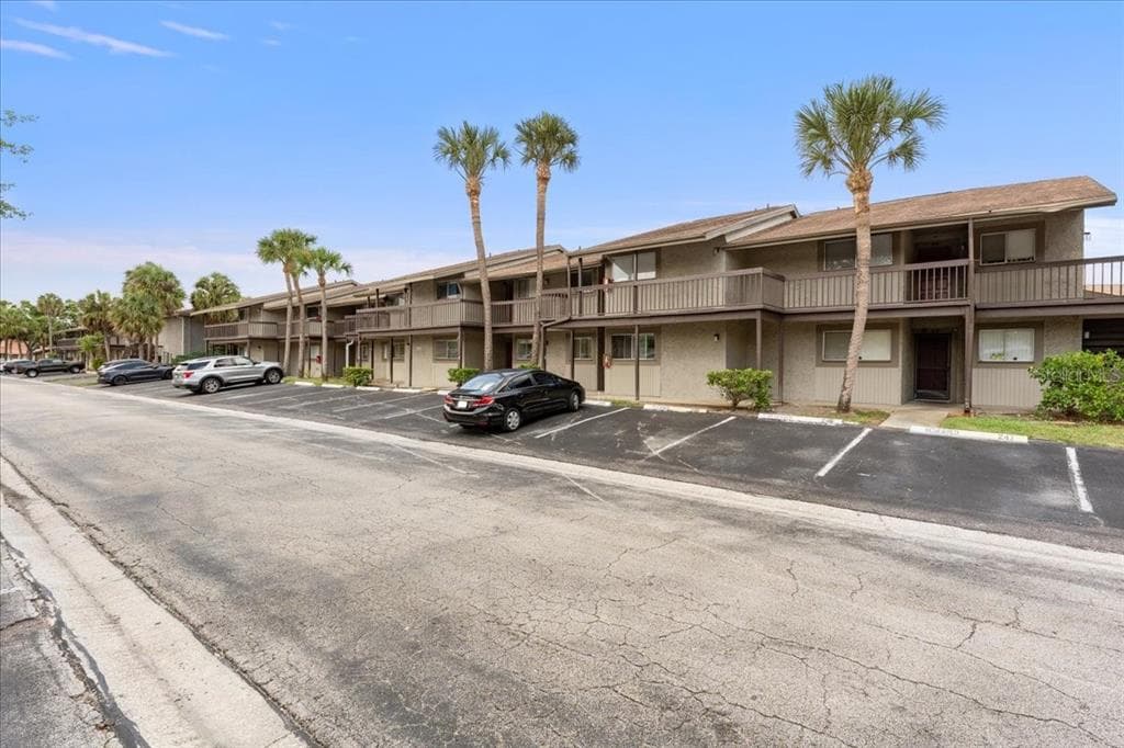 6332 NEWTOWN CIRCLE # 32B5, TAMPA, FL 33615 — zdjęcie 2