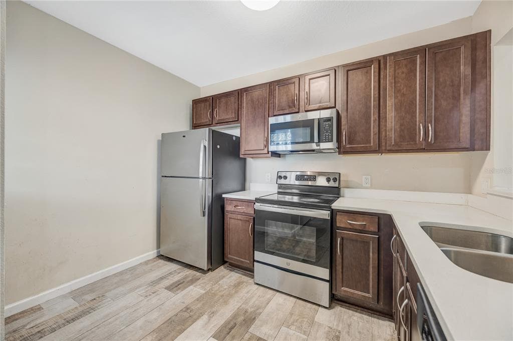 1231 GODAVARI WAY E # 202, WESLEY CHAPEL, FL 33543 — zdjęcie 4